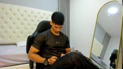 andres_stud online show from March 31, 2026, 3:52 am