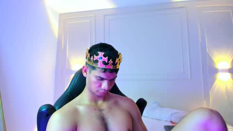 andres_stud online show from June 25, 2026, 5:12 am