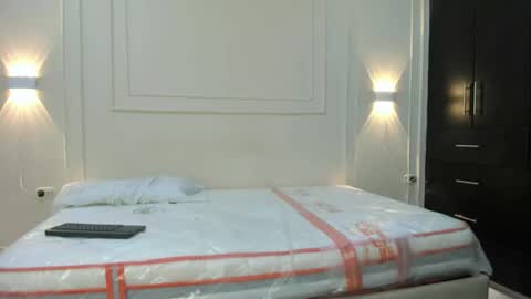 andres_stud online show from June 27, 2026, 1:54 am