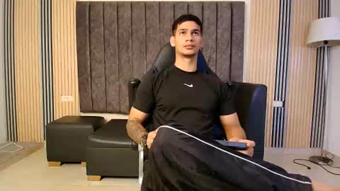 andres_stud online show from August 6, 2026, 3:30 am