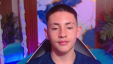 andres_tay online show from April 20, 2026, 2:47 am