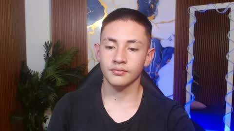 andres_tay online show from May 11, 2026, 3:12 am