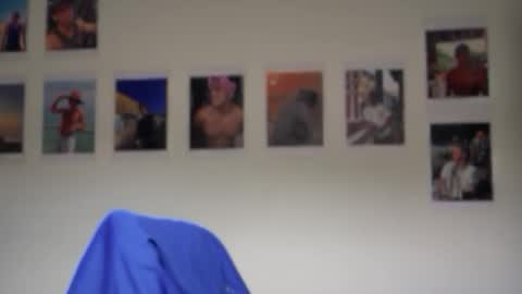 Andres online show from October 8, 2025, 7:11 pm