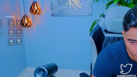 Snapshot of andresfiit chatting on September 18, 2025, 2:13 am Andres online show from September 18, 2025, 2:13 am