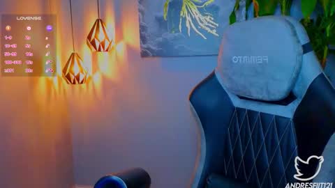 Snapshot of andresfiit chatting on October 7, 2025, 1:36 am Andres online show from October 7, 2025, 1:36 am