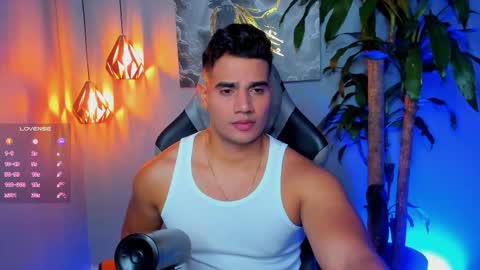 Snapshot of andresfiit chatting on October 26, 2025, 6:41 am Andres online show from October 26, 2025, 6:41 am