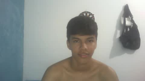 Snapshot of andresgr2t chatting on March 9, 2025, 7:23 am andresexxx online show from March 9, 2025, 7:23 am