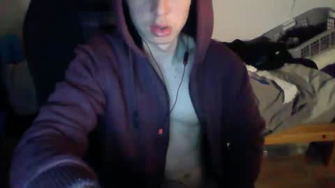 andresse_lat online show from March 3, 2026, 7:36 am