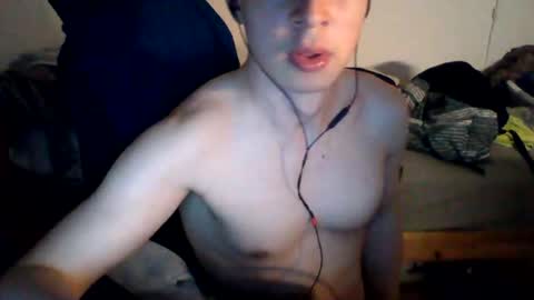 Snapshot of andresse_lat chatting on July 17, 2026, 5:03 am andresse_lat online show from July 17, 2026, 5:03 am