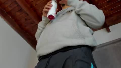 Andres online show from June 9, 2026, 9:37 pm