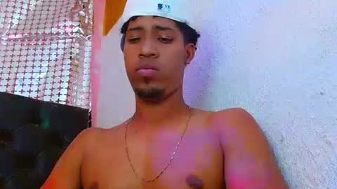 andreswj bigcock20 online show from February 14, 2026, 3:09 pm