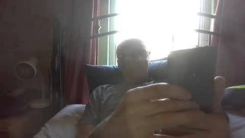 Snapshot of andrew160258 chatting on June 25, 2026, 9:25 am Andrew online show from June 25, 2026, 9:25 am