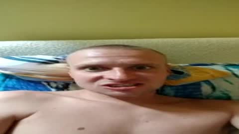 andrew3356577 online show from June 21, 2026, 10:51 am