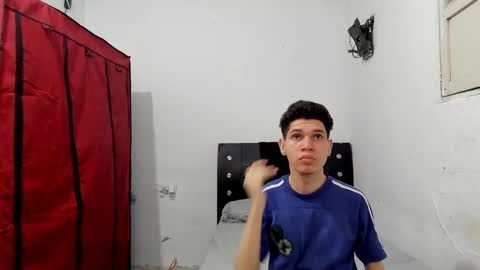 Snapshot of andrew_2811 chatting on February 10, 2026, 9:57 am andrew_2811 online show from February 10, 2026, 9:57 am