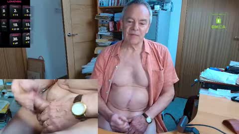 Snapshot of andrew_9999 chatting on November 1, 2025, 2:52 pm Andrew online show from November 1, 2025, 2:52 pm