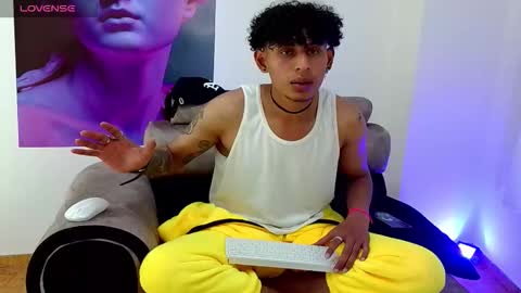 andrew_blackfire online show from September 21, 2025, 2:08 pm
