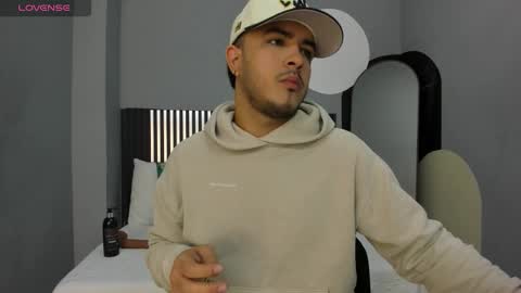 A N D R E W online show from February 4, 2026, 3:18 pm