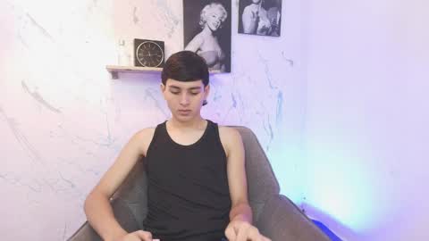 andrew restrepo online show from April 8, 2026, 10:54 pm