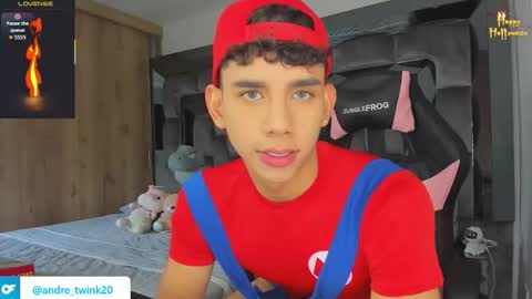 Andrew M. online show from October 8, 2025, 8:17 pm