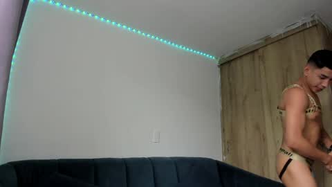 Snapshot of andrew_twink18 chatting on April 9, 2026, 8:14 pm Andrew M. online show from April 9, 2026, 8:14 pm