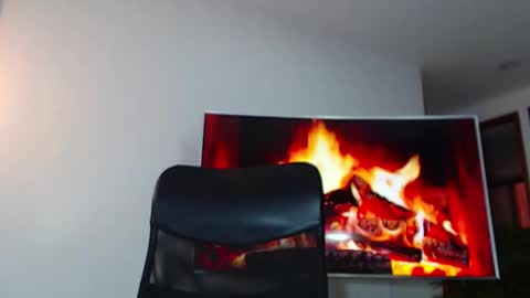 Snapshot of andrew_west_ chatting on December 28, 2024, 10:23 pm ANDREW WEST online show from December 28, 2024, 10:23 pm