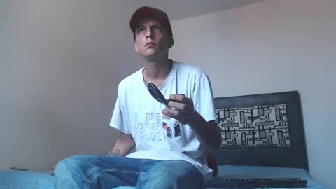 Snapshot of andrewcooper1 chatting on October 20, 2025, 6:19 pm andrew online show from October 20, 2025, 6:19 pm