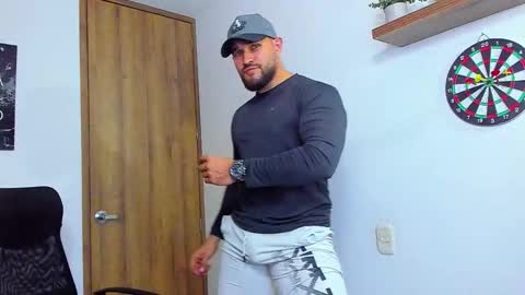 Andrew Diaz online show from September 30, 2025, 11:54 pm