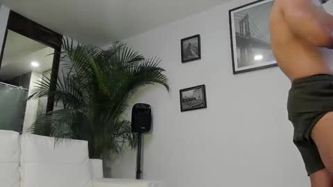 Snapshot of andrewjohnson0 chatting on January 16, 2025, 6:59 pm Andrew Johnson online show from January 16, 2025, 6:59 pm