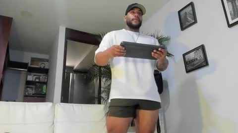 Snapshot of andrewjohnson0 chatting on January 29, 2025, 5:13 pm Andrew Johnson online show from January 29, 2025, 5:13 pm