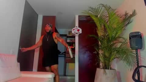 Snapshot of andrewjohnson0 chatting on March 5, 2025, 6:23 pm Andrew Johnson online show from March 5, 2025, 6:23 pm