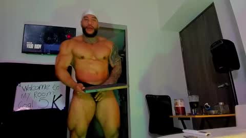 Snapshot of andrewjohnson0 chatting on October 4, 2025, 11:25 pm Andrew Johnson online show from October 4, 2025, 11:25 pm