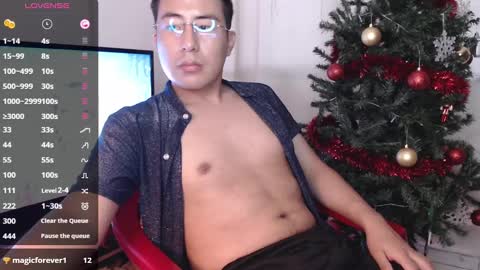 andrewmhilton_ online show from December 24, 2024, 5:13 pm
