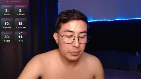 andrewmhilton_ online show from June 4, 2026, 3:23 am