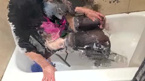 Snapshot of andrewo42601 chatting on November 5, 2025, 1:05 am andrewo42601 online show from November 5, 2025, 1:05 am