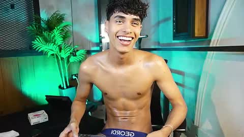 AndreWortix online show from May 7, 2026, 5:35 am