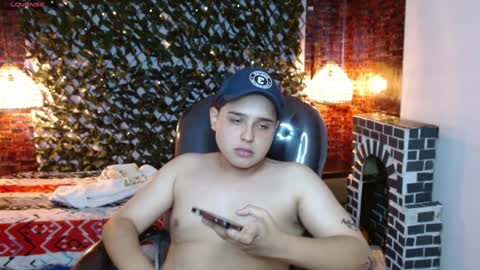 Snapshot of andrewsmile_ chatting on January 13, 2025, 8:15 pm ANDREW online show from January 13, 2025, 8:15 pm