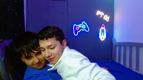 Snapshot of andrewsmile_ chatting on January 15, 2025, 7:12 pm ANDREW online show from January 15, 2025, 7:12 pm