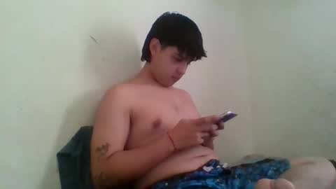 Snapshot of andrewsmile_ chatting on September 27, 2025, 4:12 pm ANDREW online show from September 27, 2025, 4:12 pm