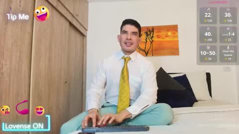 andrewstelee online show from November 23, 2025, 2:11 am