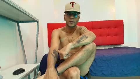 Snapshot of andrey_u92 chatting on September 11, 2025, 7:47 pm   online show from September 11, 2025, 7:47 pm