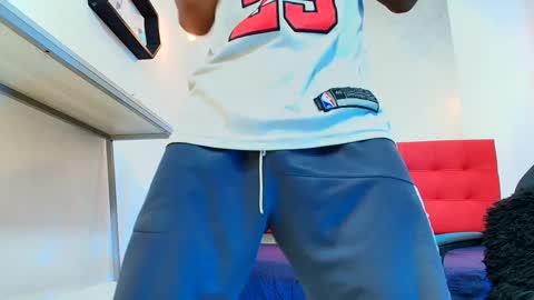 Snapshot of andrey_u92 chatting on September 16, 2025, 8:21 pm   online show from September 16, 2025, 8:21 pm
