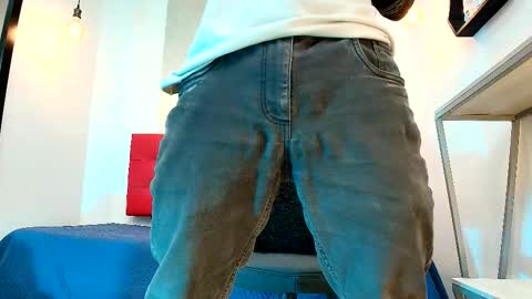 Snapshot of andrey_u92 chatting on October 8, 2025, 8:39 pm   online show from October 8, 2025, 8:39 pm