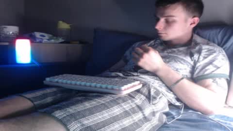 Snapshot of andrian_sweety chatting on April 6, 2026, 6:09 pm andrian_sweety online show from April 6, 2026, 6:09 pm