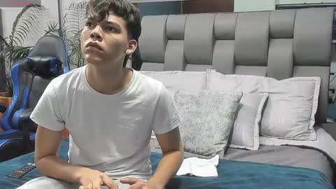 andrik_vane online show from September 13, 2025, 12:27 pm