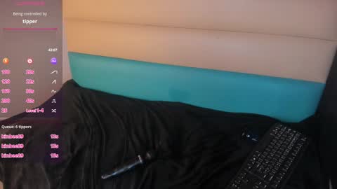 Snapshot of andromeda_blue__ chatting on December 24, 2024, 1:38 am online show from December 24, 2024, 1:38 am