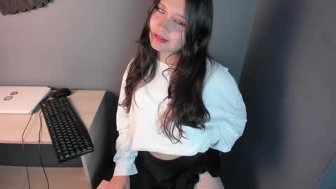 Snapshot of andromeda_blue__ chatting on January 22, 2025, 7:34 pm online show from January 22, 2025, 7:34 pm