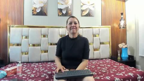Snapshot of andry_will chatting on May 12, 2026, 10:18 pm Andry online show from May 12, 2026, 10:18 pm