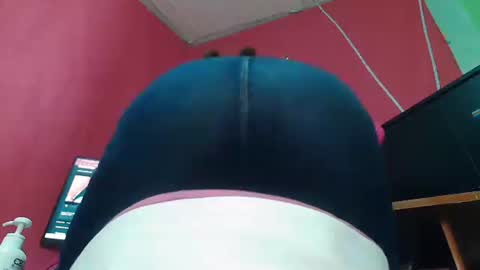 Snapshot of andrykasandry chatting on October 26, 2025, 1:22 am andrykasandry online show from October 26, 2025, 1:22 am