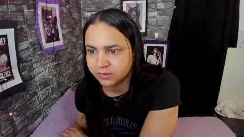Andrys online show from May 14, 2026, 11:33 pm