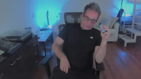 Snapshot of andy0pandi chatting on April 12, 2026, 5:29 pm Andrew online show from April 12, 2026, 5:29 pm